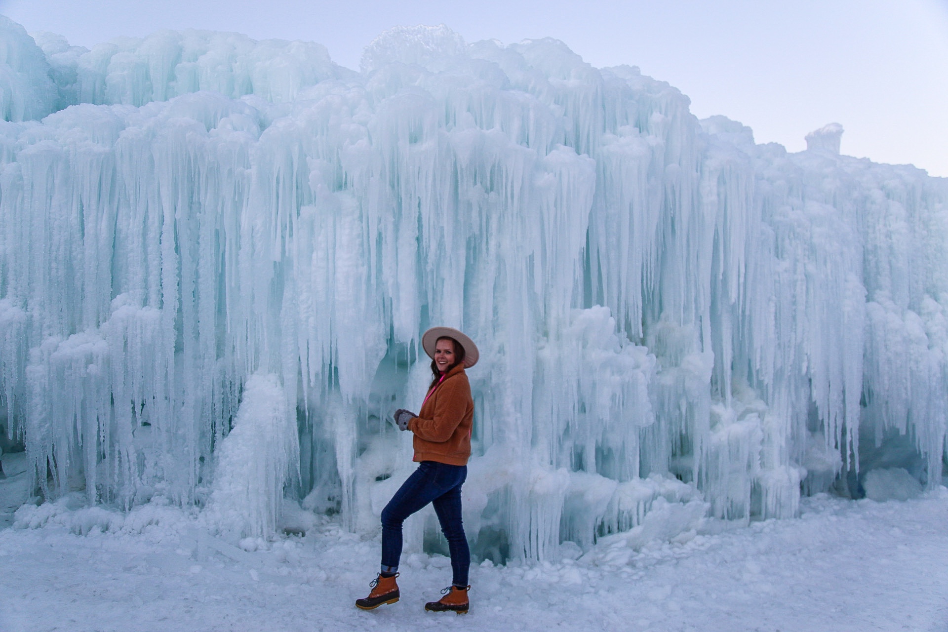 utah ice castles, midway ice castles, things to do in the winter, winter activities, winter activities in salt lake city, ski season, snowboarding, park city utah, deer valley utah things to do