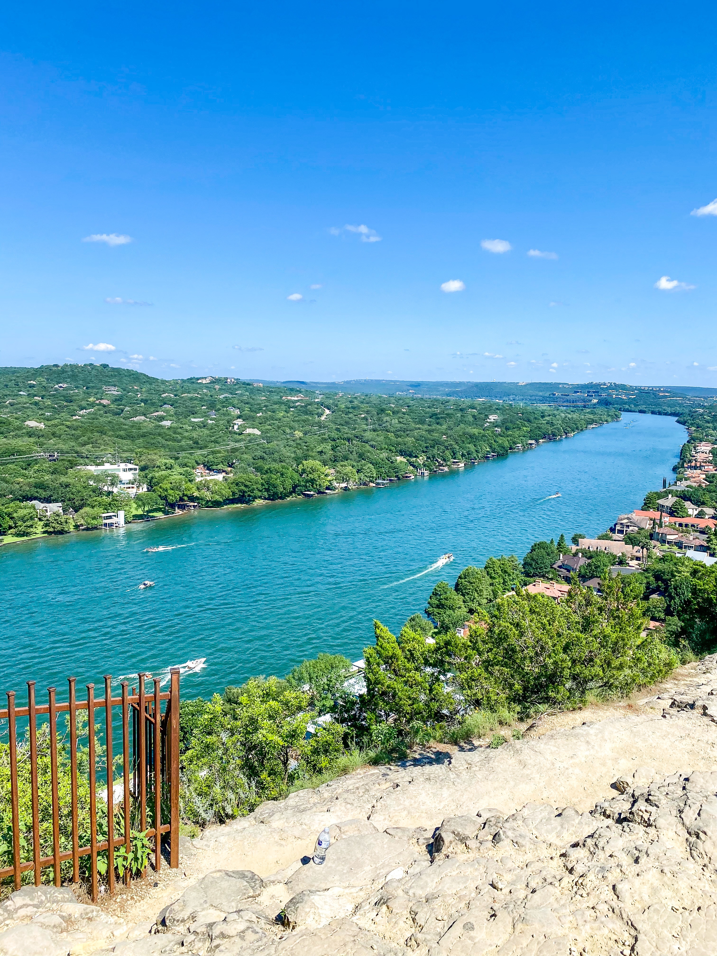 Top things to do in Austin, Texas; weekend getaway in Austin Texas, SXSW, Austin City Limits (ACL), outdoorsy things to do in Austin, Texas; where to eat and drink and Austin, Texas, where to stay in Austin texas, cute hotels in Austin, boutique hotels in Austin