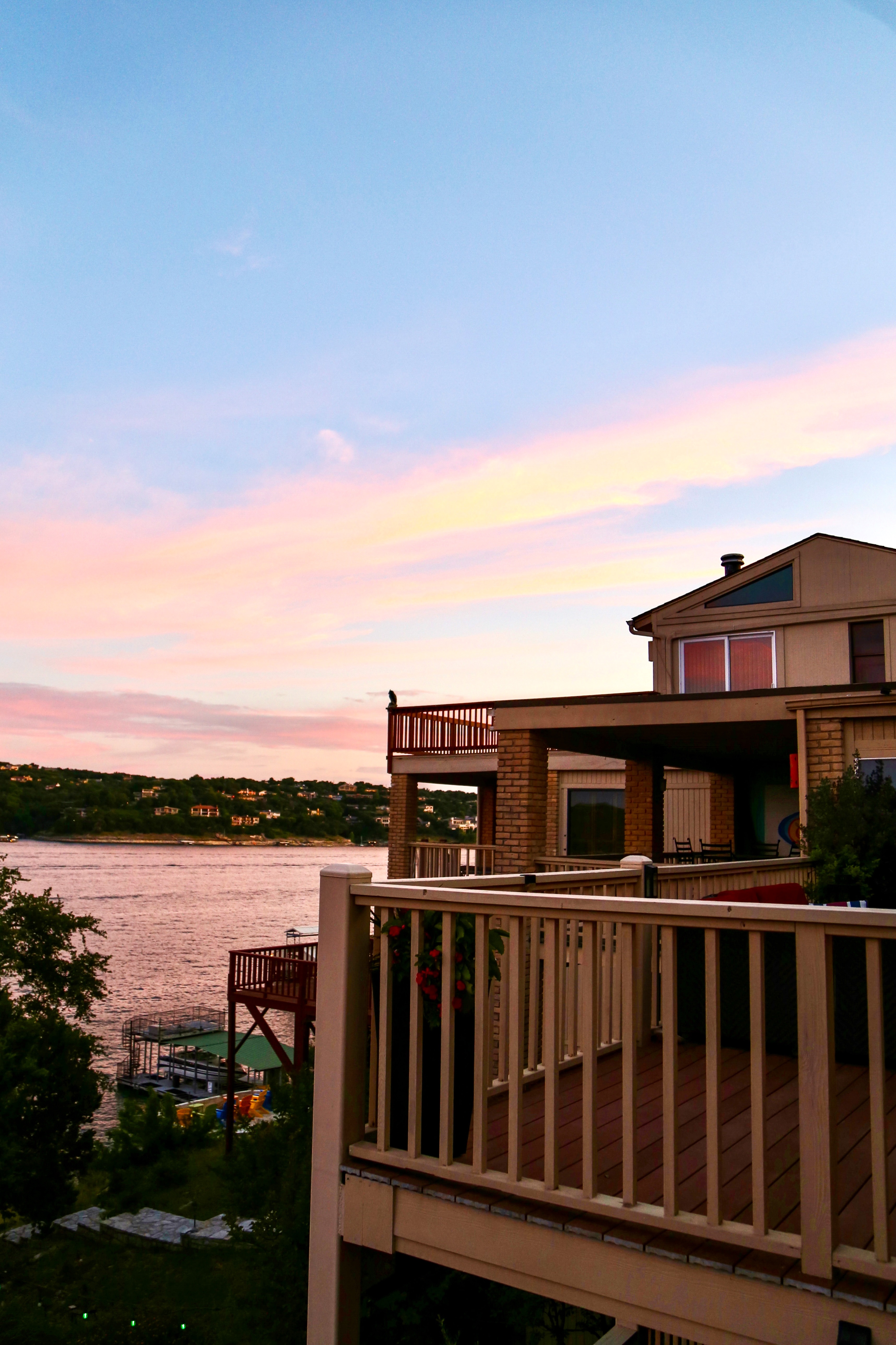 Top things to do in Austin, Texas; weekend getaway in Austin Texas, SXSW, Austin City Limits (ACL), outdoorsy things to do in Austin, Texas; where to eat and drink and Austin, Texas, where to stay in Austin texas, cute hotels in Austin, boutique hotels in Austin