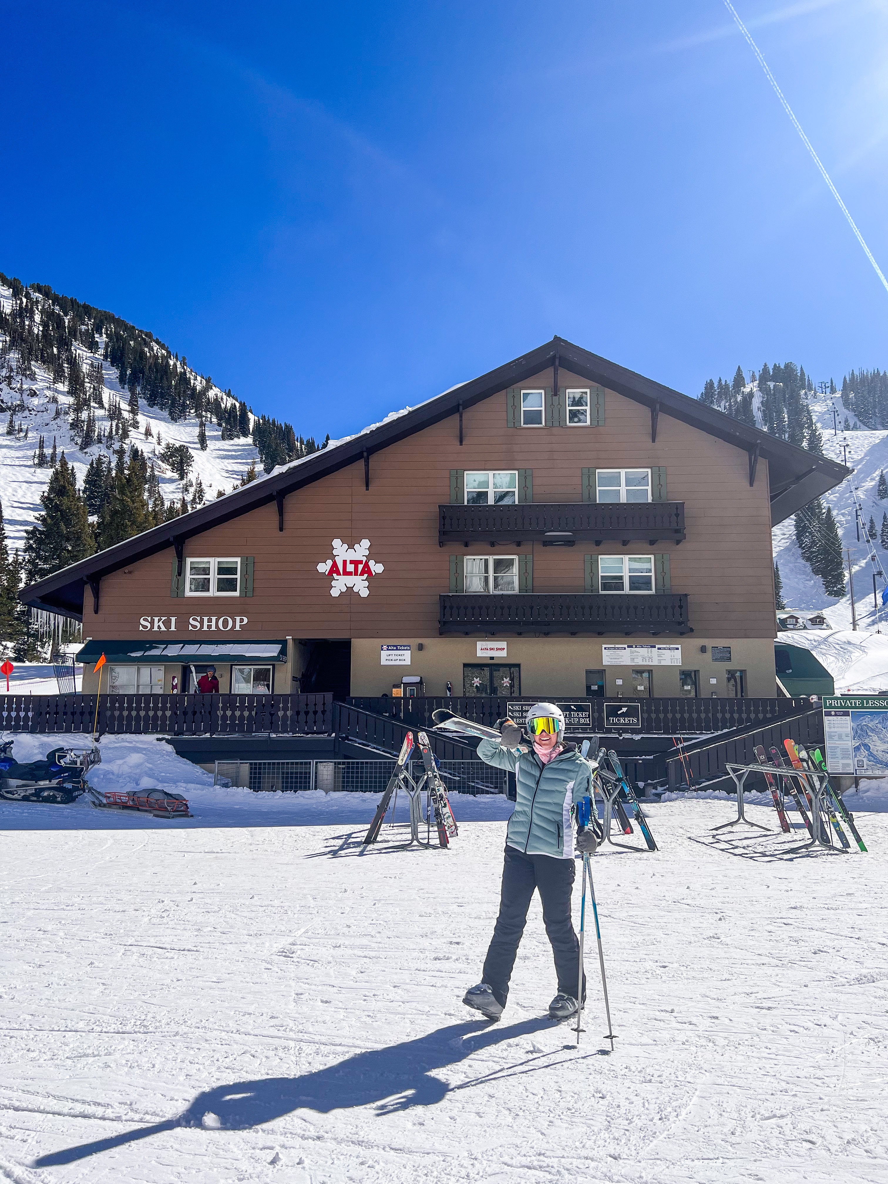 alta ski area, where to stay at alta ski resort, alta lodge, snowbird lodge, ski in ski out lodging, snowbird utah, ikon pass destinations, hotels, boutique hotels in utah